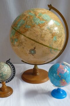 Flags, Globes, Maps, Airline & Travel